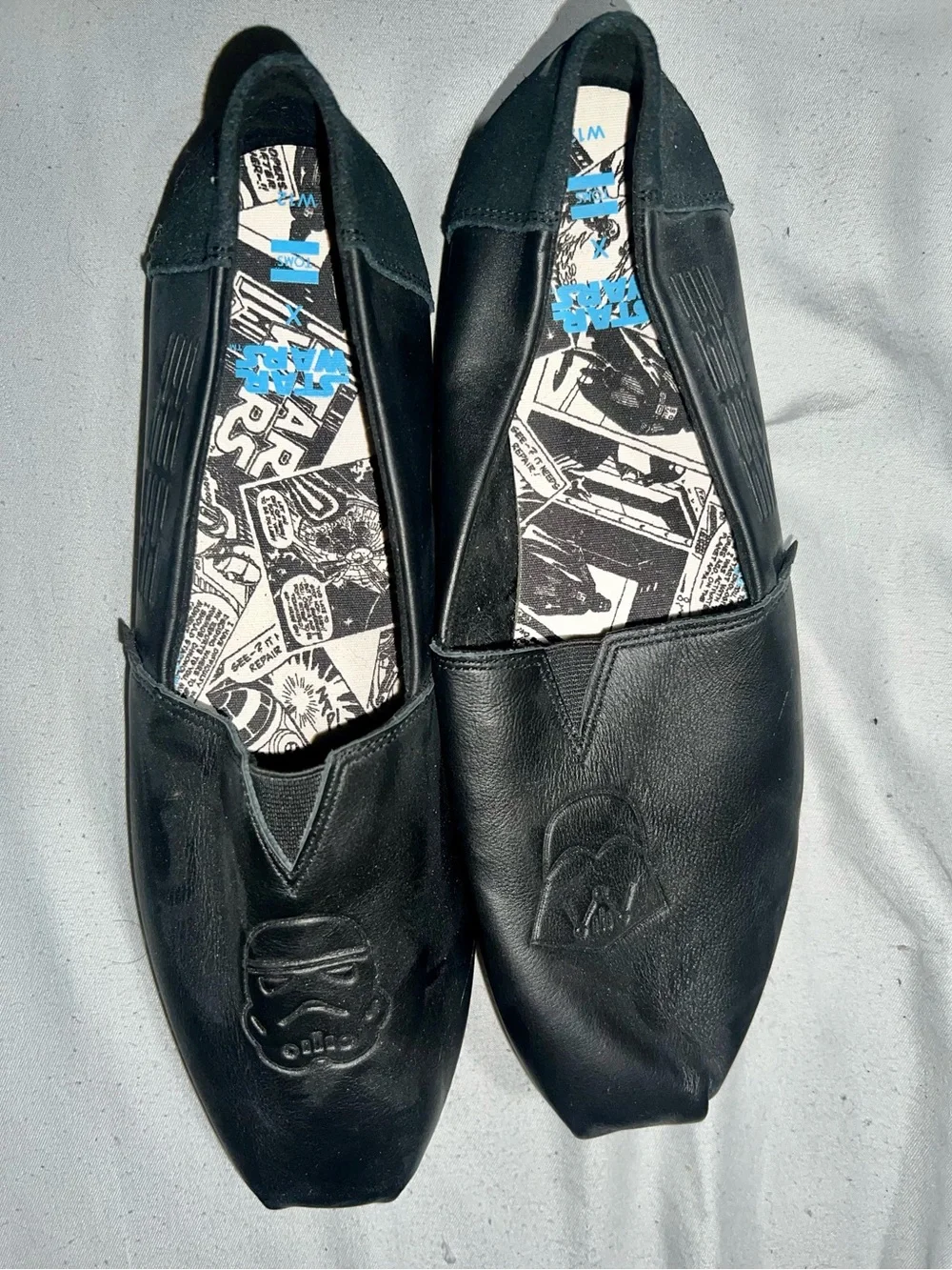NWOT-NEVER WORN -TOMS x Star Wars slip-on shoes W12